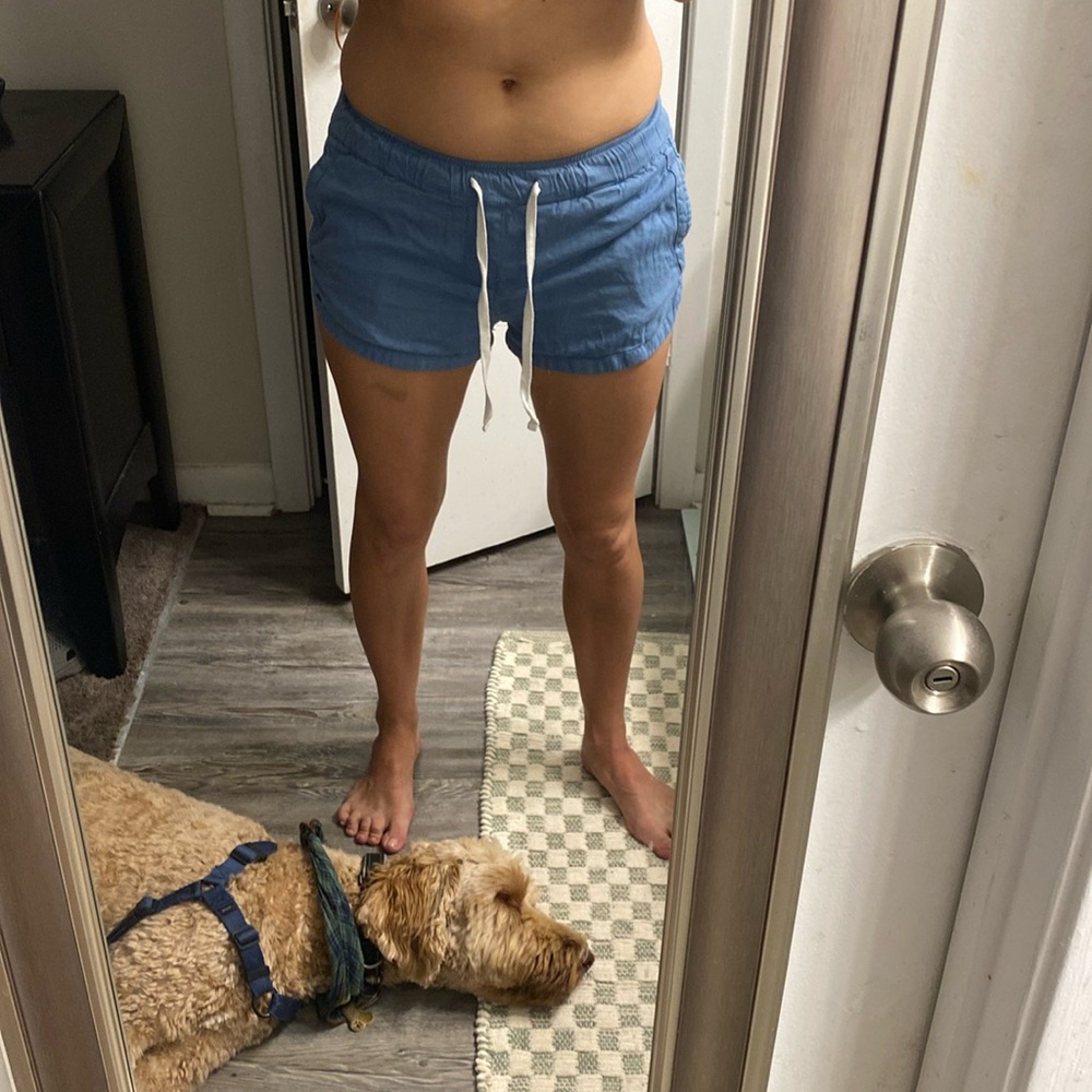 Blue elastic comfy shorts. Roxy small